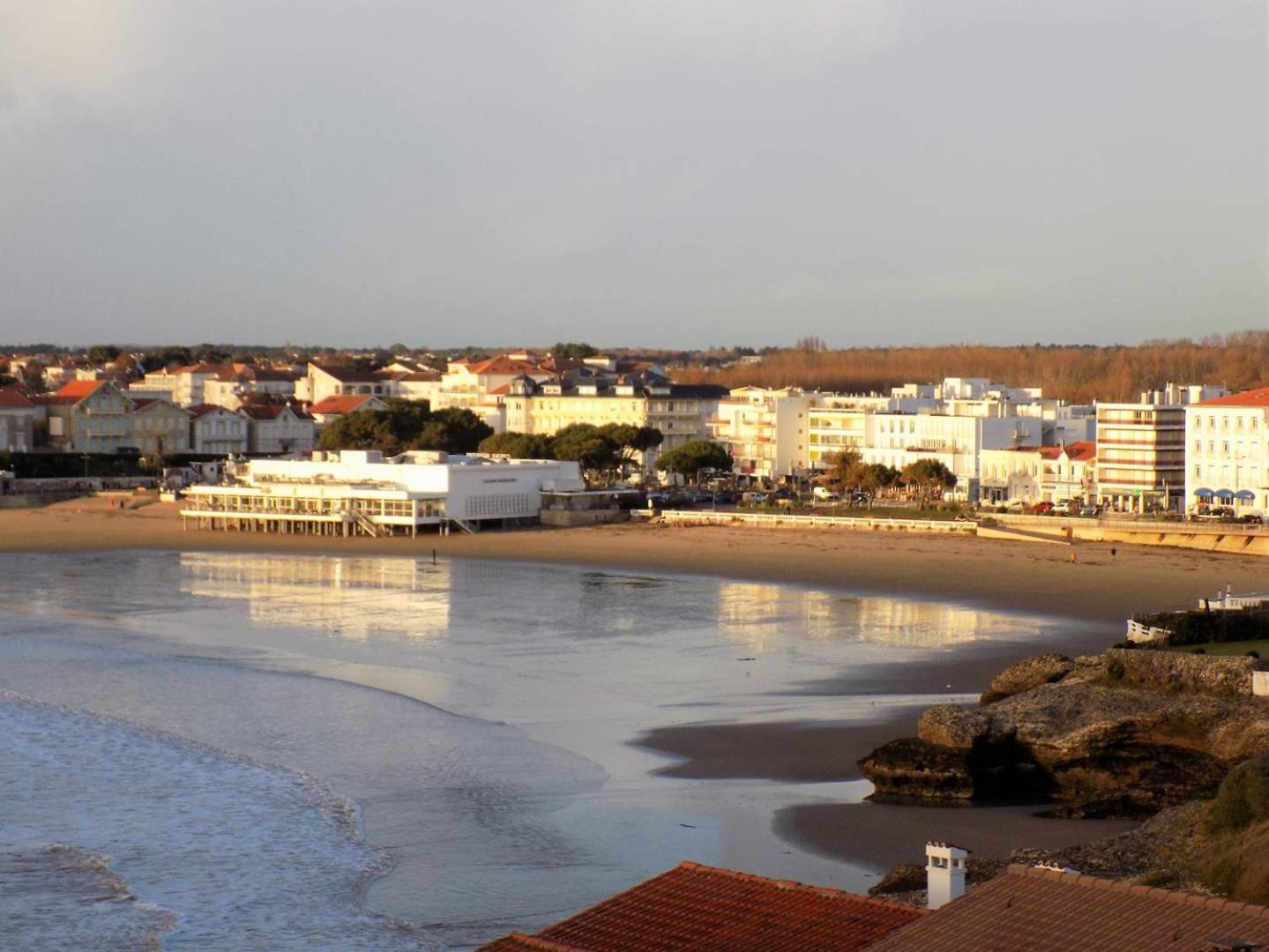 Royan - Pleine Vue Mer Pour Cet Appartement Classe 2 Etoiles - Les Tamaris Exterior photo