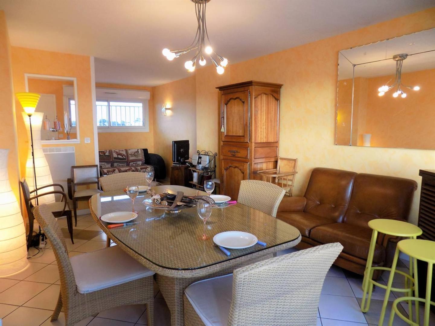 Royan - Pleine Vue Mer Pour Cet Appartement Classe 2 Etoiles - Les Tamaris Exterior photo
