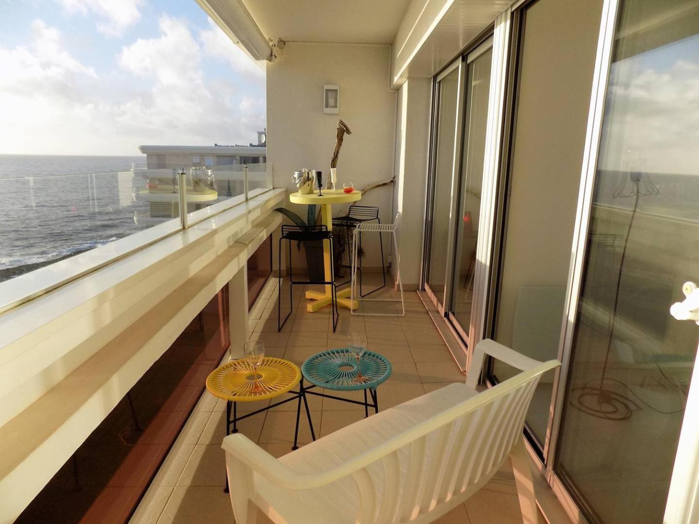 Royan - Pleine Vue Mer Pour Cet Appartement Classe 2 Etoiles - Les Tamaris Exterior photo